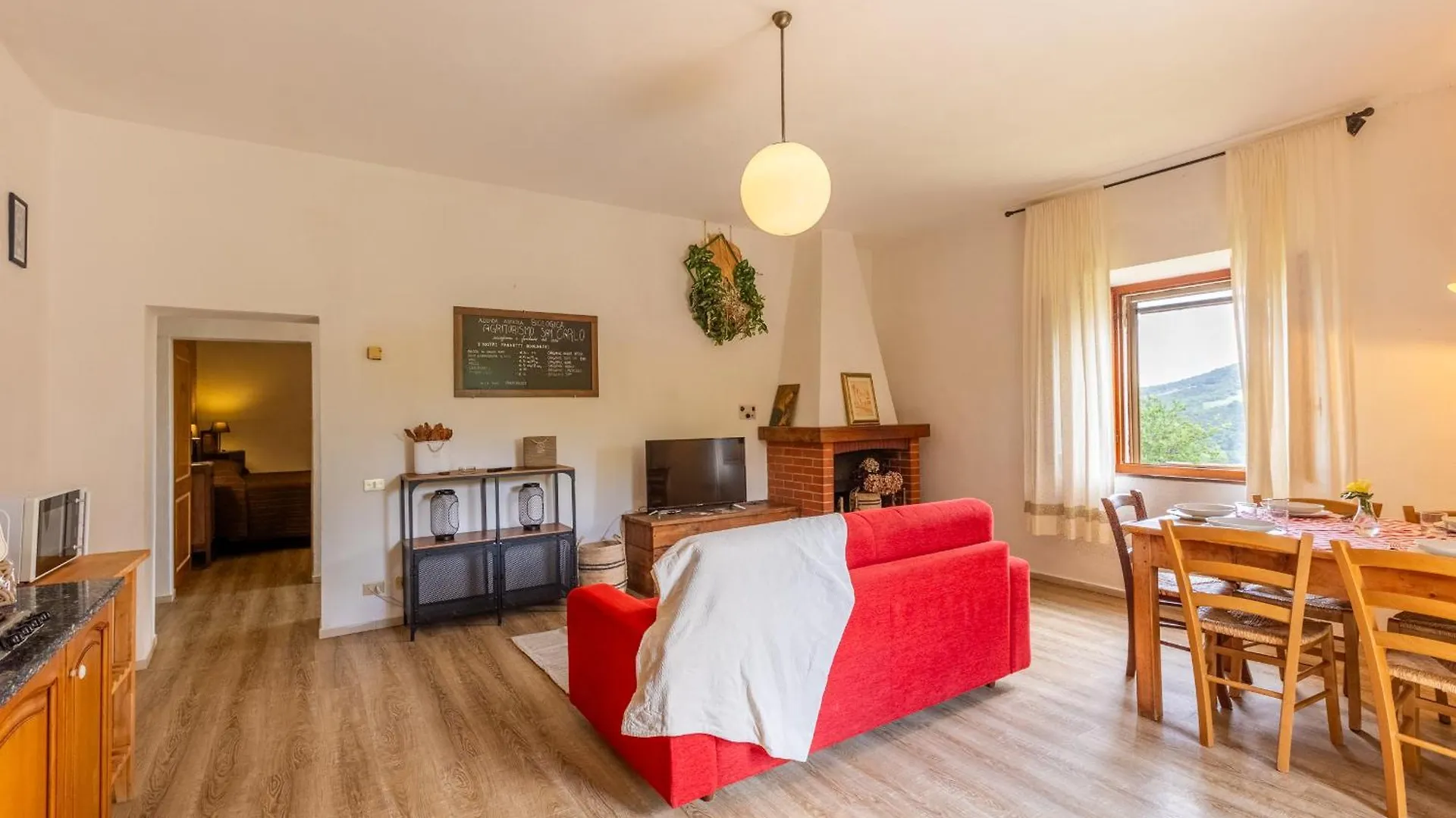 Agriturismo San Carlo Pomarance 0*,  Italia